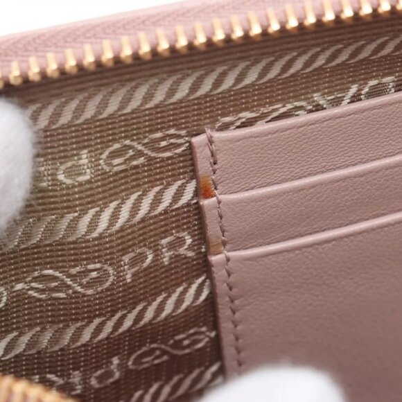 Prada Nappa Impuntu Leather Chain Wallet Pink Beige - Picture 11 of 13